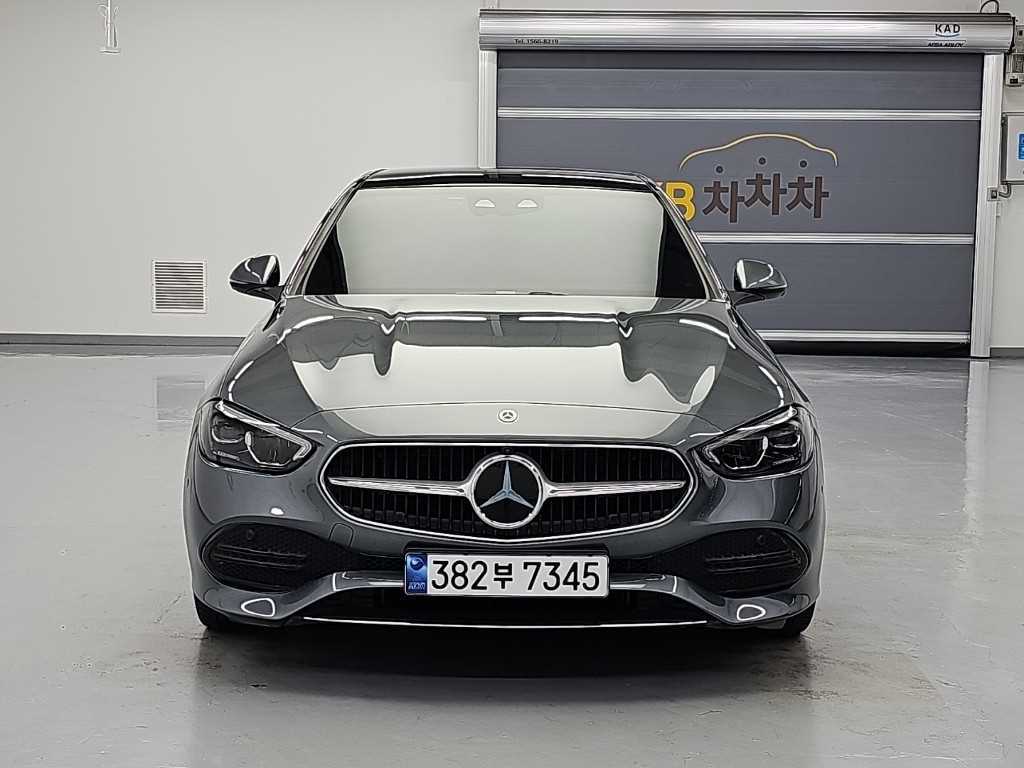 벤츠 C 클래스 C300 4MATIC 아방가르드 사진 2/19