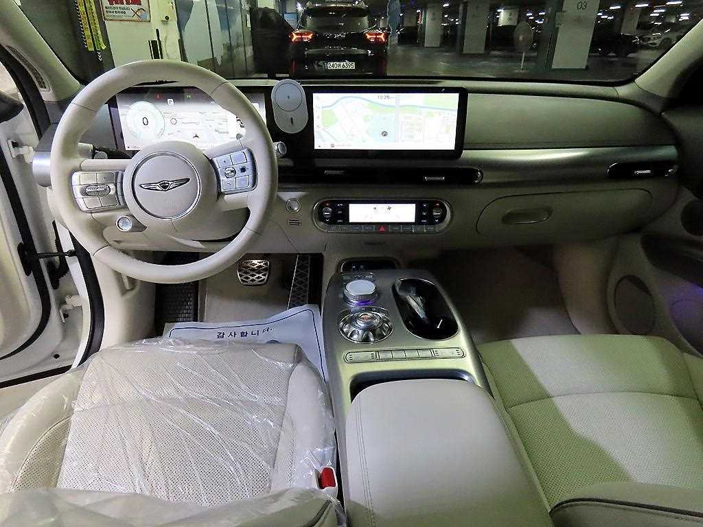제네시스 GV60 스탠다드 2WD 사진