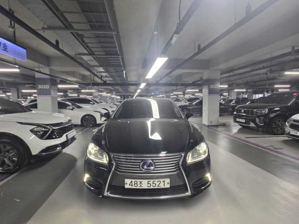렉서스 LS 5인승 사진