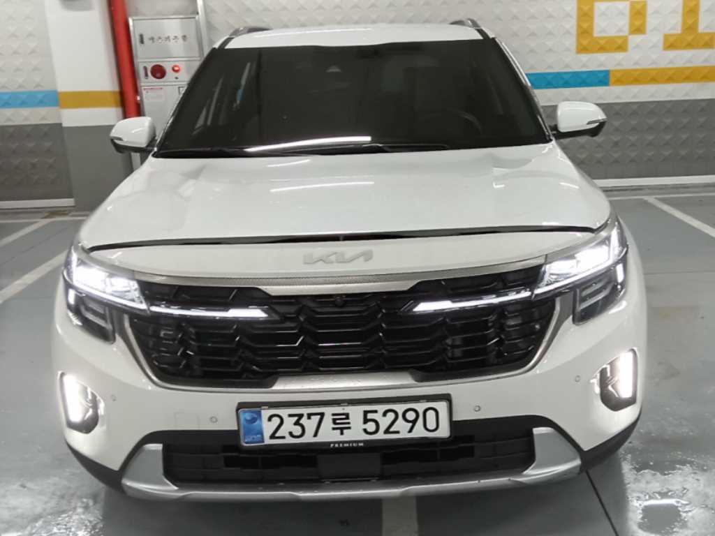 기아 셀토스 가솔린 1.6 터보 2WD 시그니처 사진