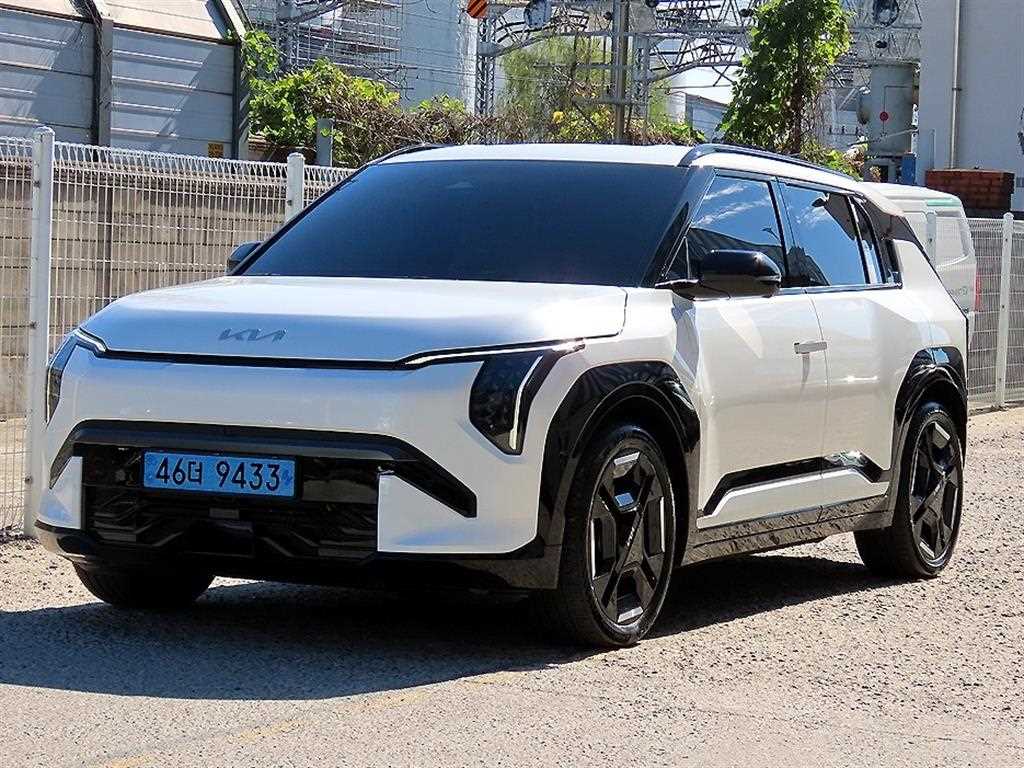 기아 EV3 롱레인지 2WD GT 라인 사진