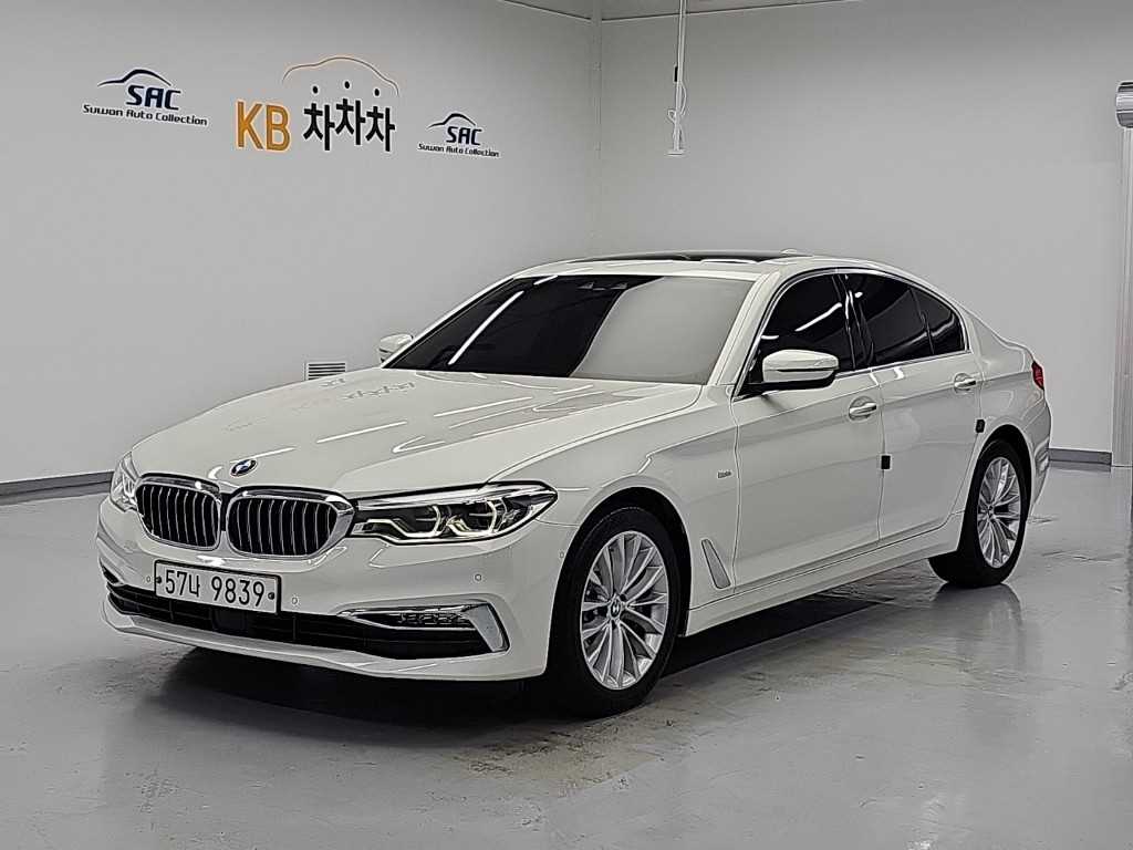 BMW 5시리즈 530i 럭셔리 플러스 사진