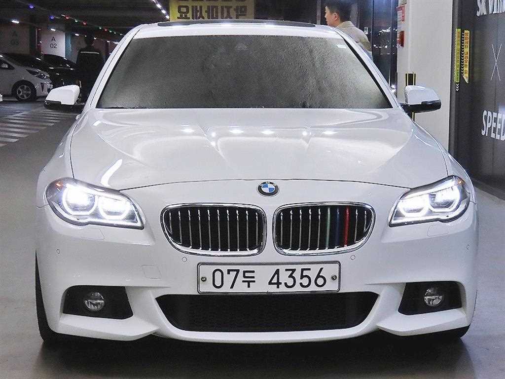 BMW 5시리즈 530d xDrive 사진 2/20