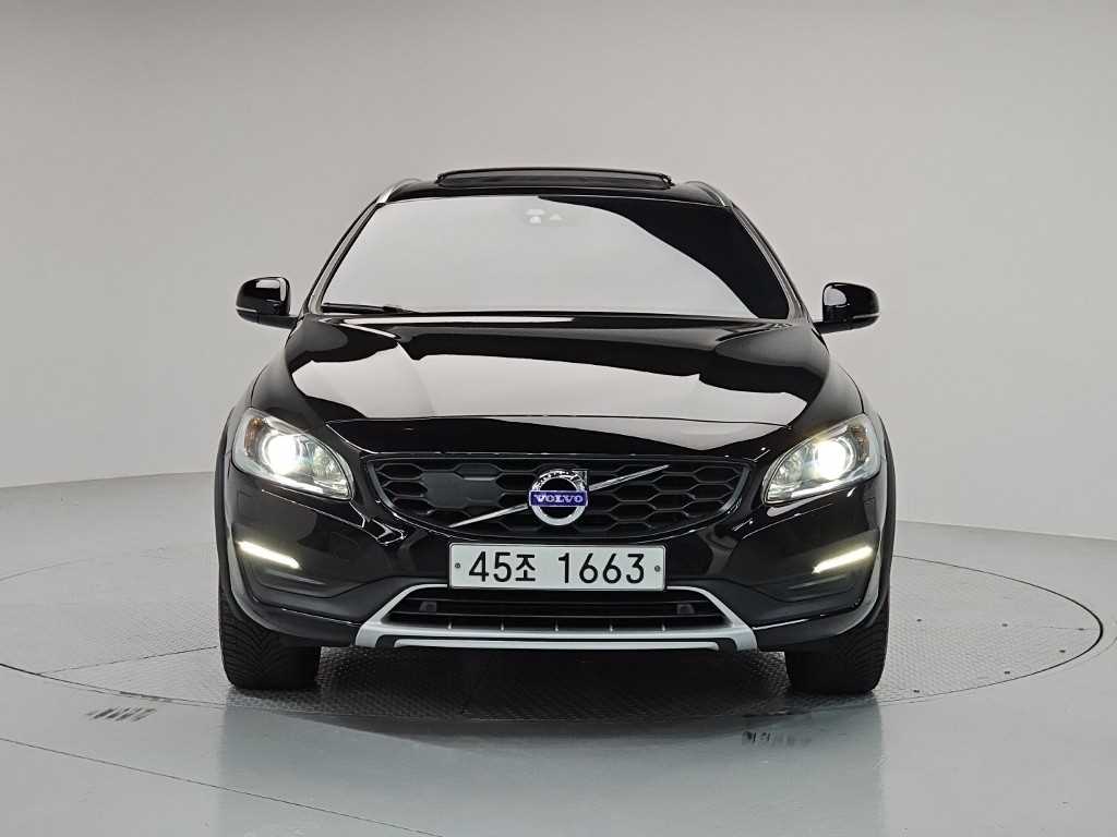 볼보 V60 2.0 D4 사진 2/20