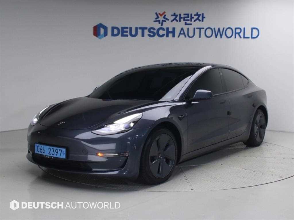 테슬라 모델 3 롱 레인지 사진