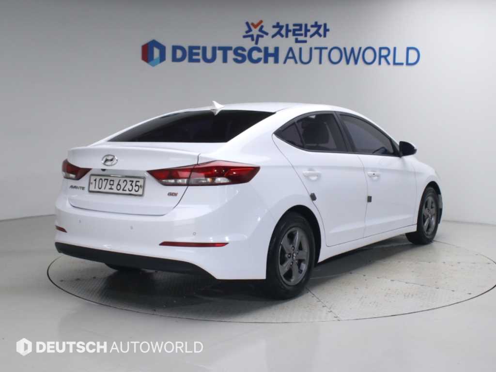 현대 아반떼 1.6 GDI 스마트 사진 2/20