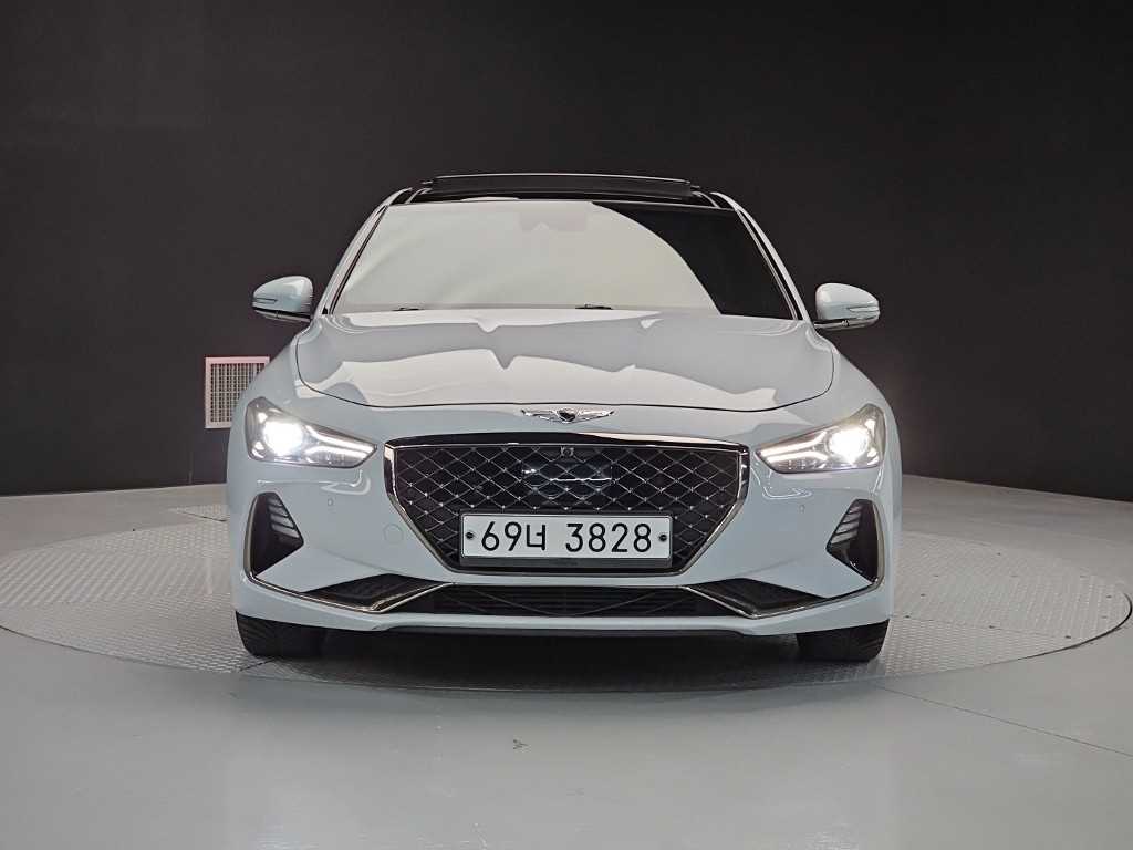 제네시스 G70 3.3T 스포츠 AWD 프레스티지 사진 2/18