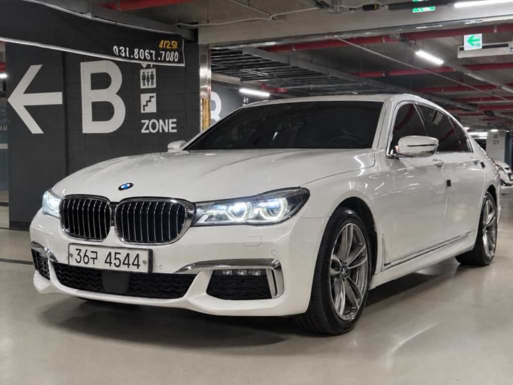 BMW 7시리즈 730Ld xDrive M 스포츠 사진