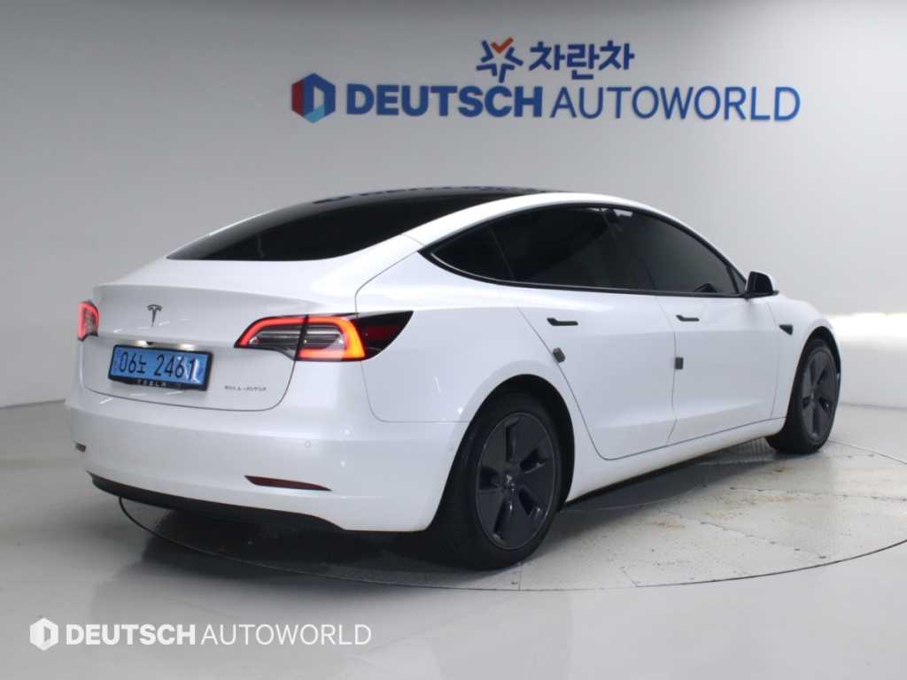 테슬라 모델 3 롱 레인지 사진 2/20