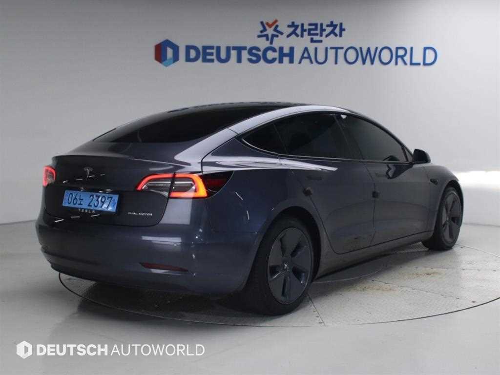 테슬라 모델 3 롱 레인지 사진 2/18