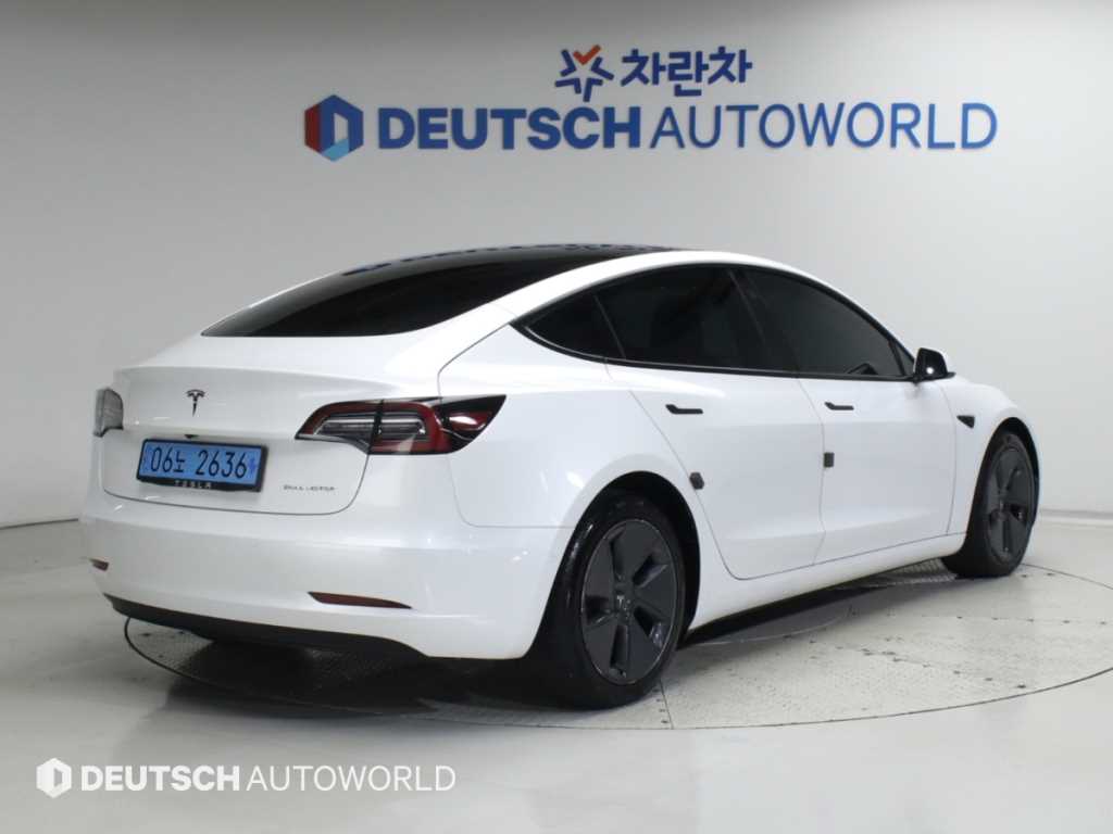 테슬라 모델 3 롱 레인지 사진 2/20