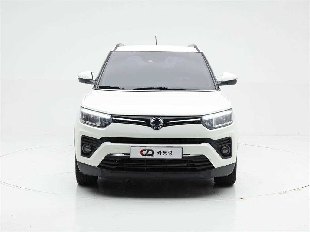 KGM 티볼리 2WD 가솔린 1.5 V3 사진 2/19