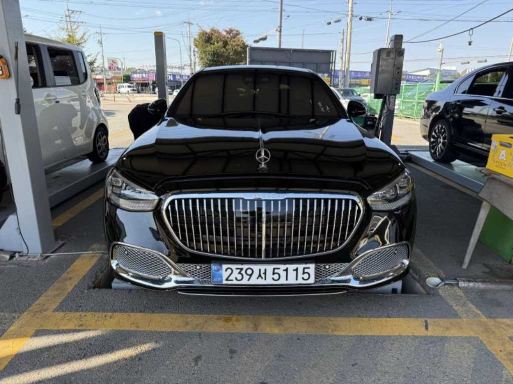 벤츠 S 클래스 마이바흐 S680 4MATIC 사진