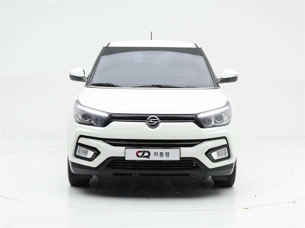KGM 티볼리 2WD 가솔린 VX 사진 2/19