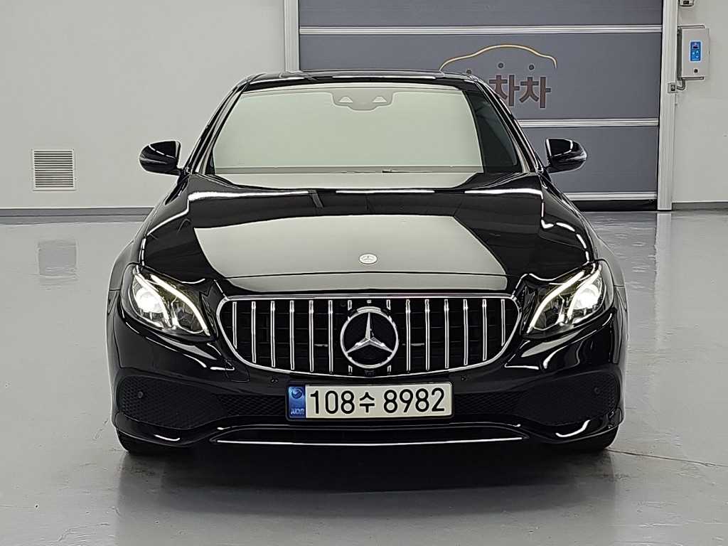 벤츠 E 클래스 E200 아방가르드 사진 2/20