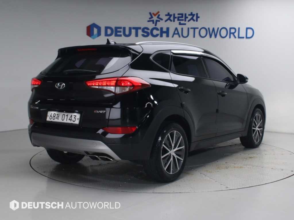 현대 투싼 디젤 2.0 2WD 모던 사진 2/20
