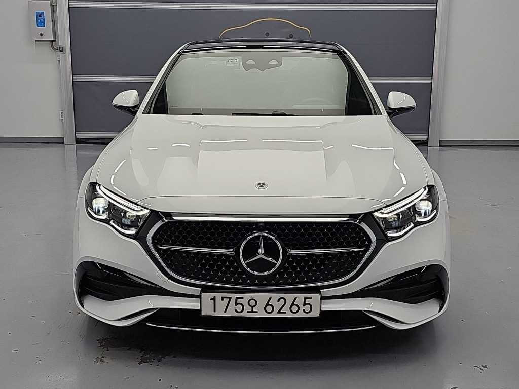 벤츠 E 클래스 E300 4MATIC AMG Line 사진