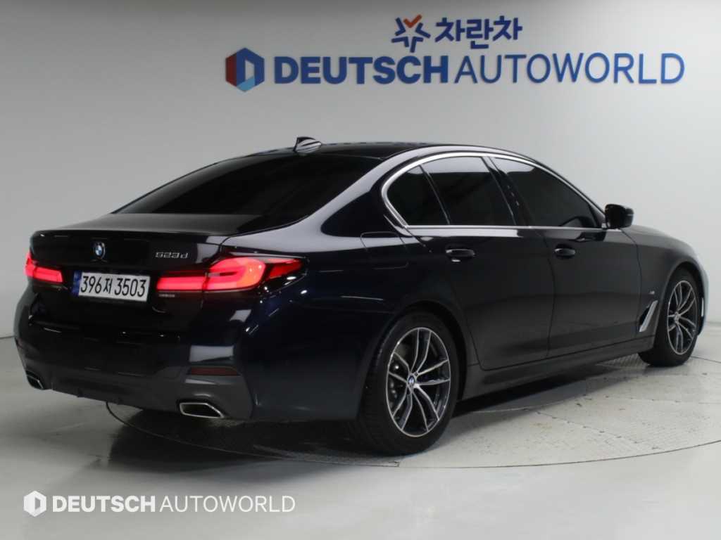 BMW 5시리즈 523d M 스포츠 사진 2/20