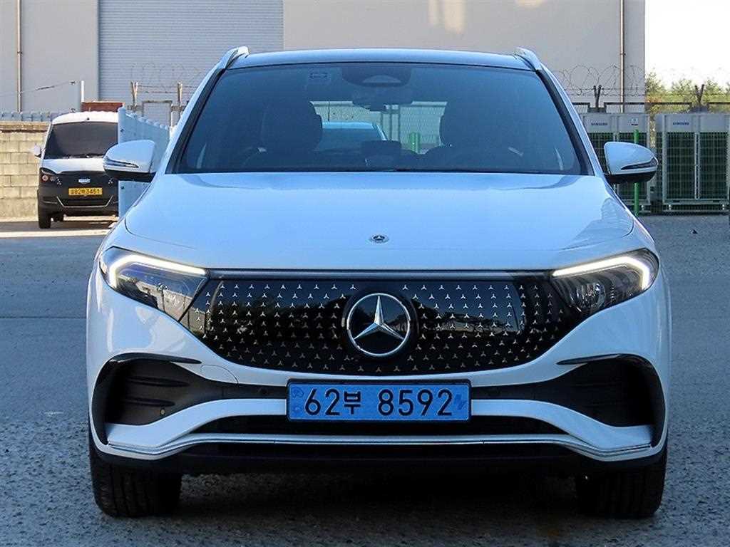 벤츠 EQA 250 AMG 라인 사진