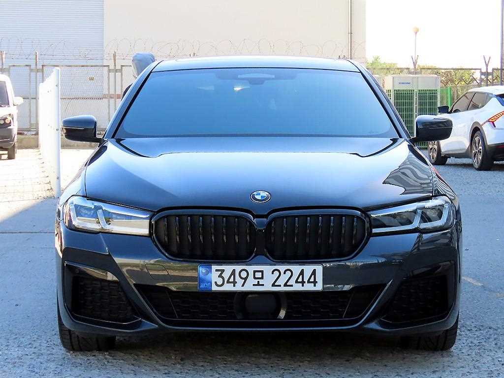 BMW 5시리즈 530i M 스포츠 사진