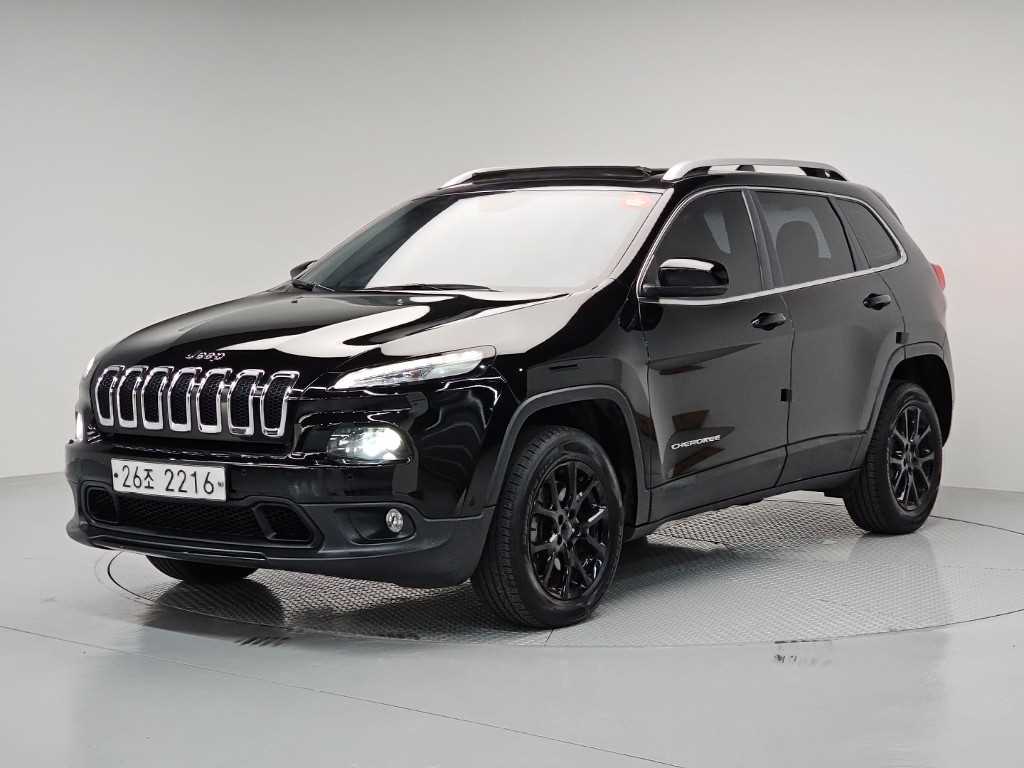 지프 체로키 2.4 론지튜드 AWD 사진