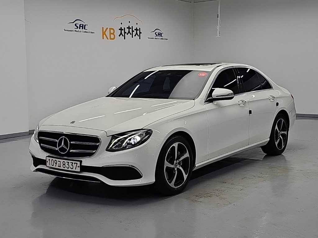 벤츠 E 클래스 E250 아방가르드 사진