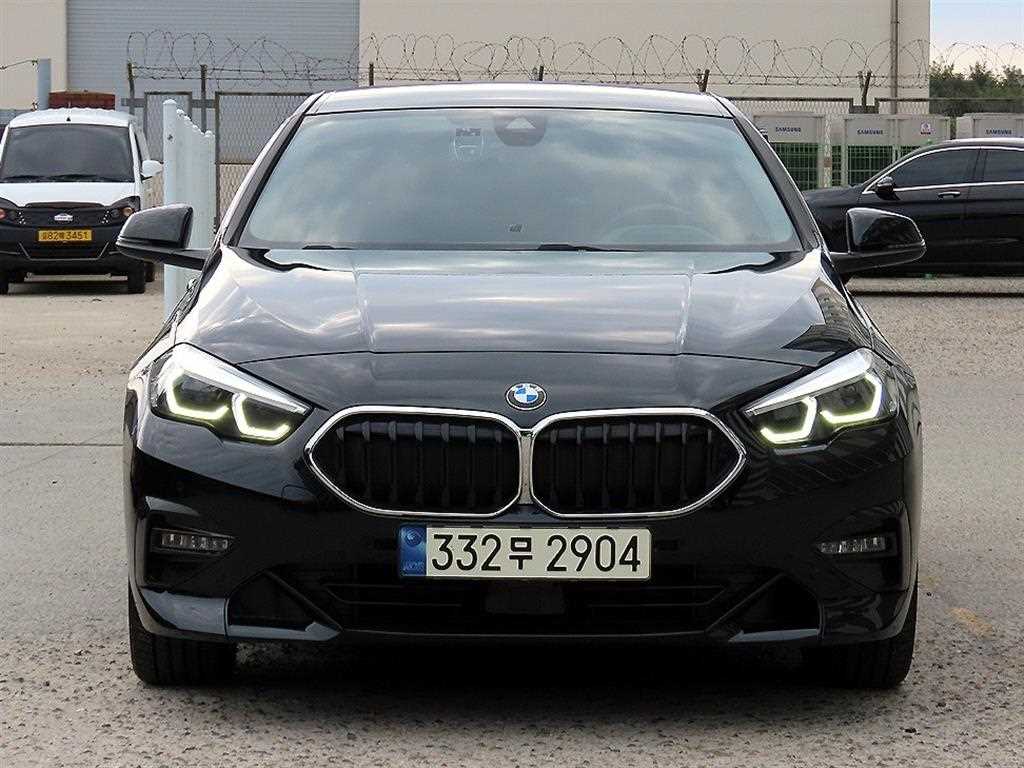 BMW 2시리즈 220i 그란쿠페 스포츠 사진