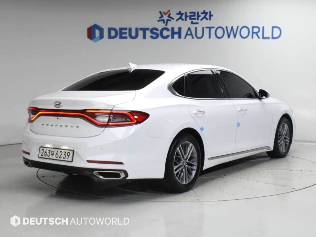 현대 그랜저 2.4 GDI 프리미엄 사진 2/20