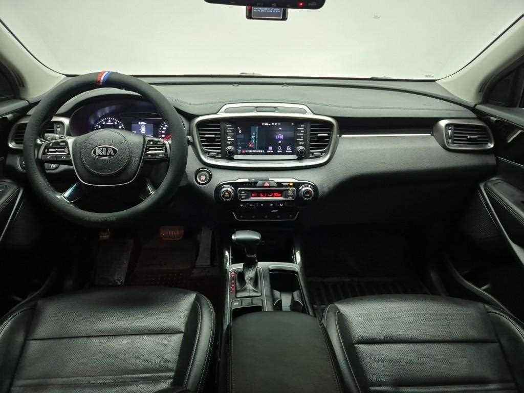 Kia Sorento Gasoline 2.0 Turbo 2WD Prestige 8