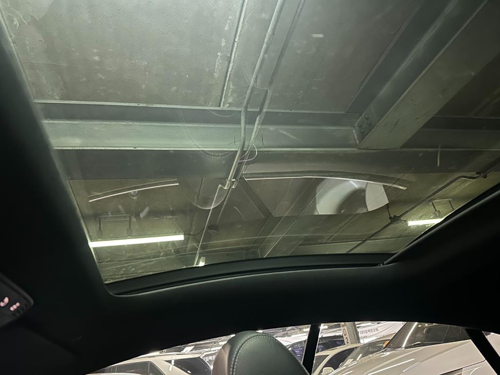 Mercedes-Benz E-Class E220d Coupe 8