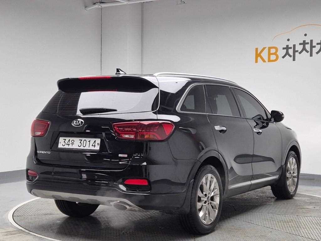 Kia Sorento Gasoline 2.0 Turbo 2WD Prestige 4
