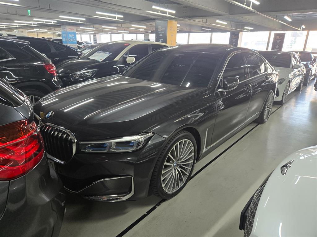 BMW 7 Series 730d xDrive Design Pure Excellence