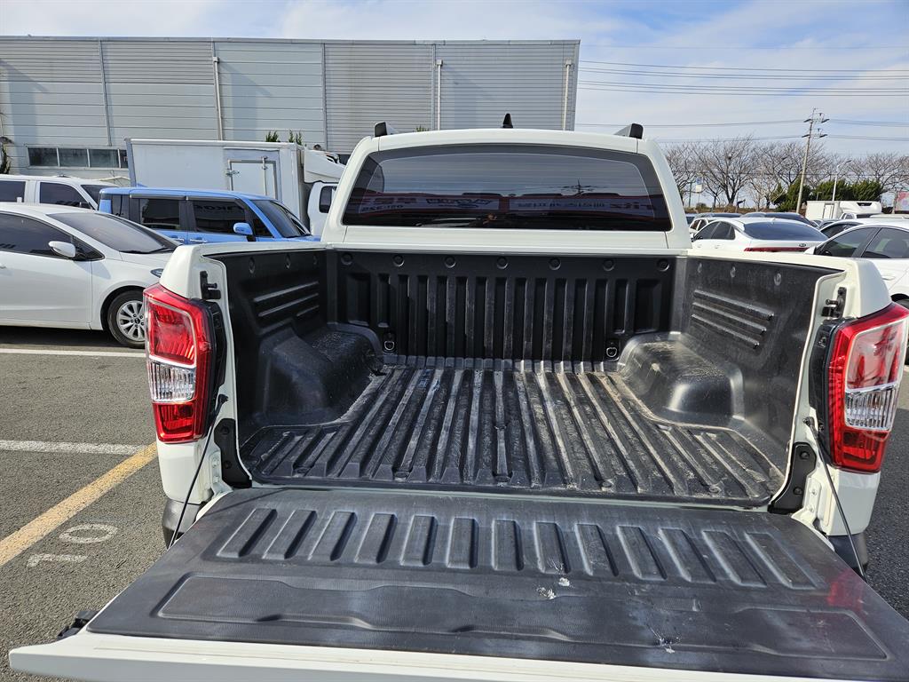 KG Mobility (Ssangyong) Rexton Diesel 2.2 2WD Prestige 8