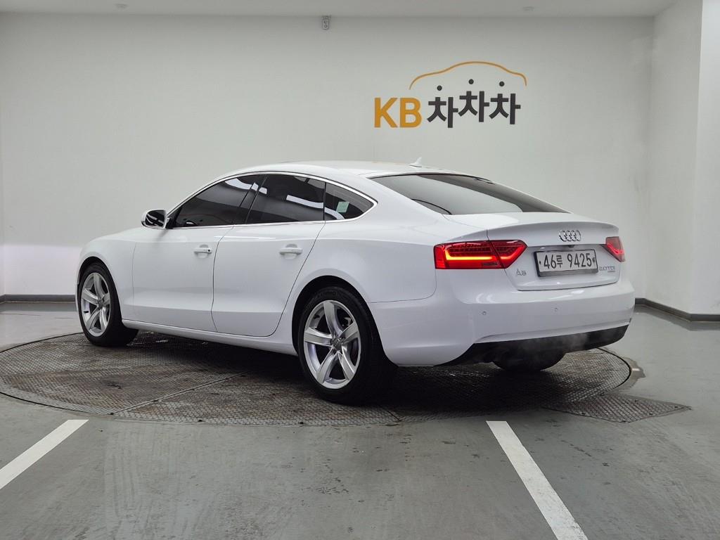 Audi A5 2.0 TDI Quattro Sportback 4