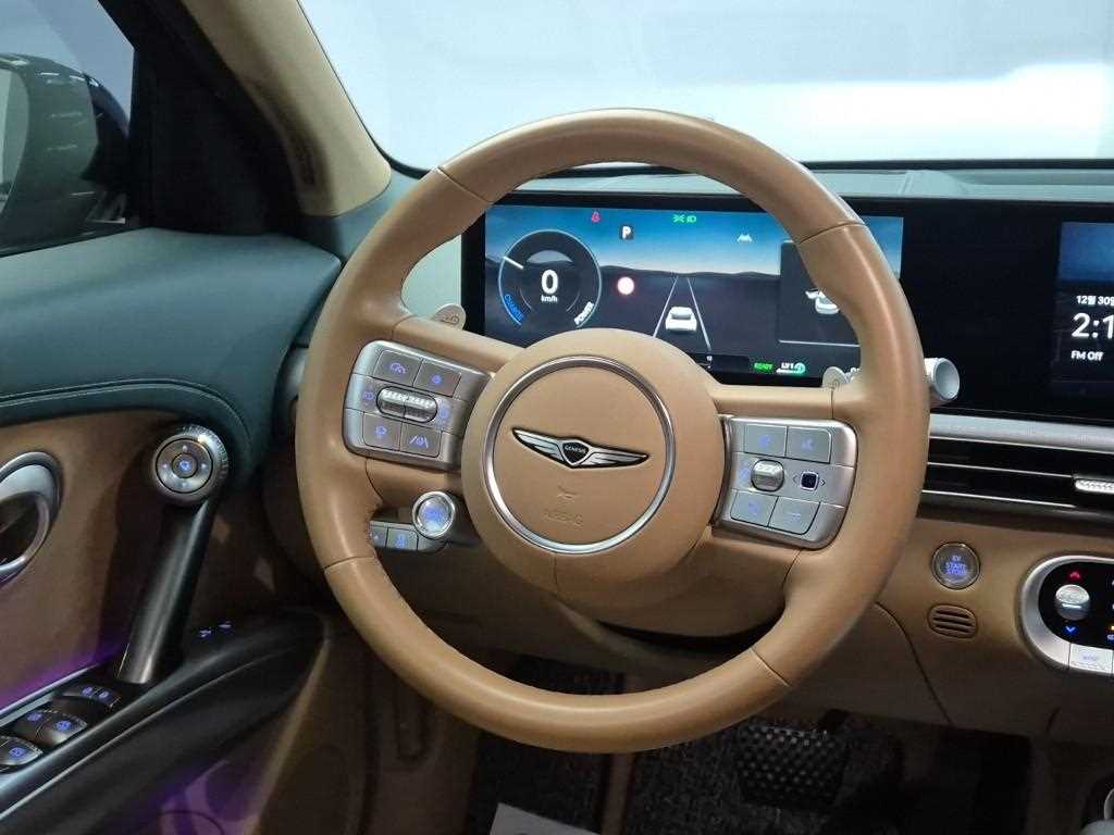 Genesis GV60 Standard AWD 10