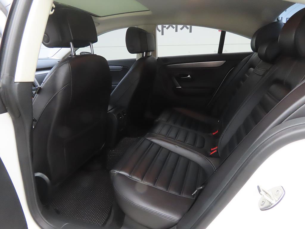 Volkswagen CC 2.0 TDI BlueMotion R Line 9