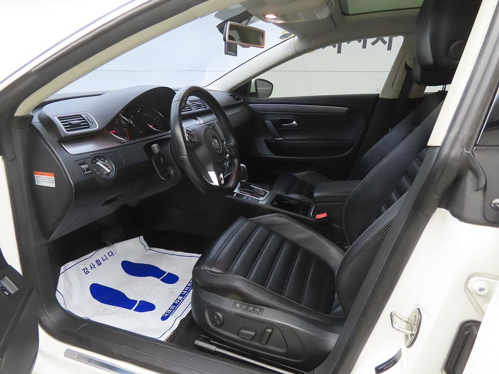 Volkswagen CC 2.0 TDI BlueMotion R Line 8