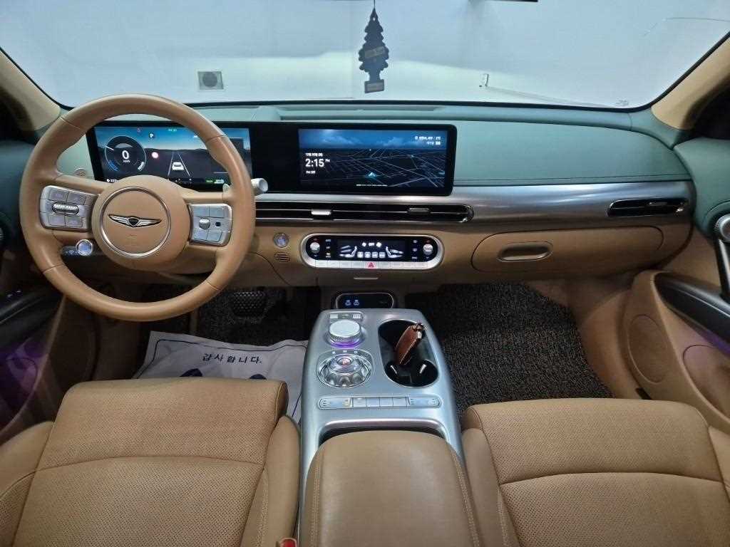 Genesis GV60 Standard AWD 8