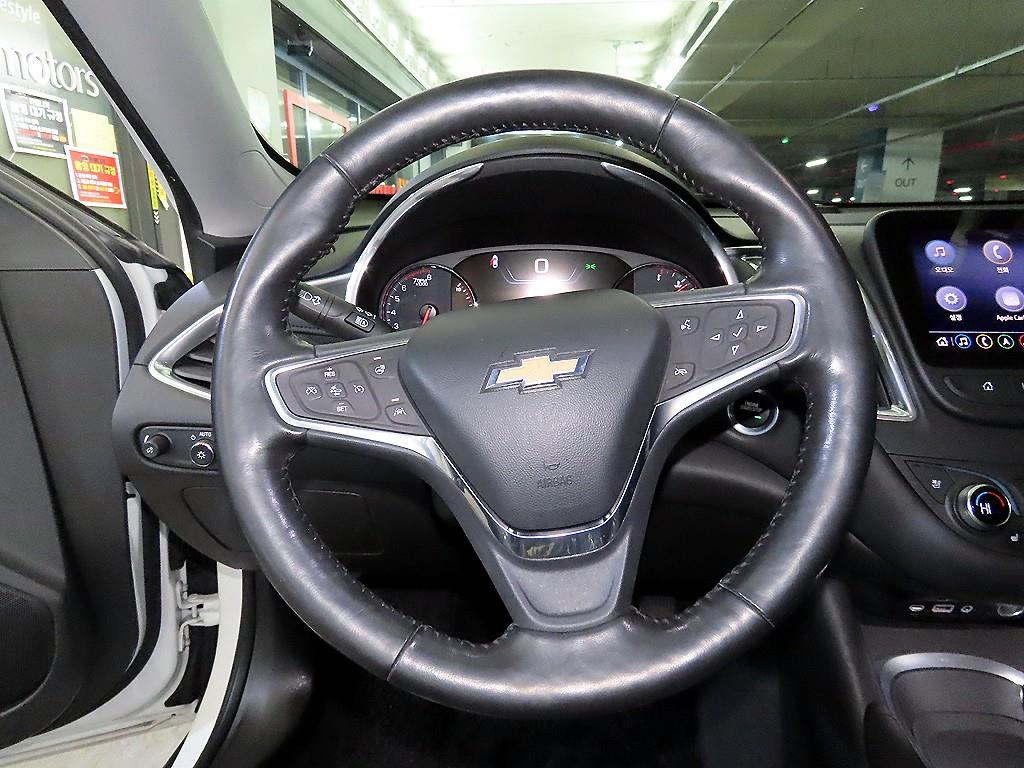 Chevrolet Malibu Gasoline 2.0 Turbo Premier Special 9