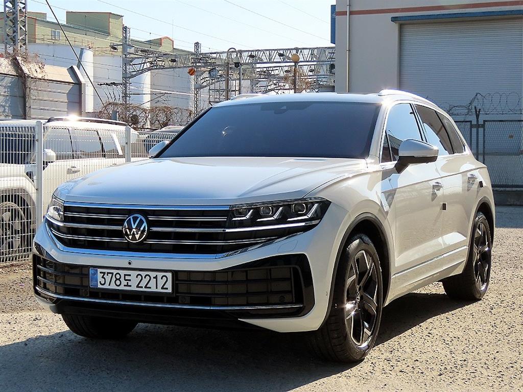 폭스바겐 투아렉 3.0 TDI 프레스티지 사진 2/20