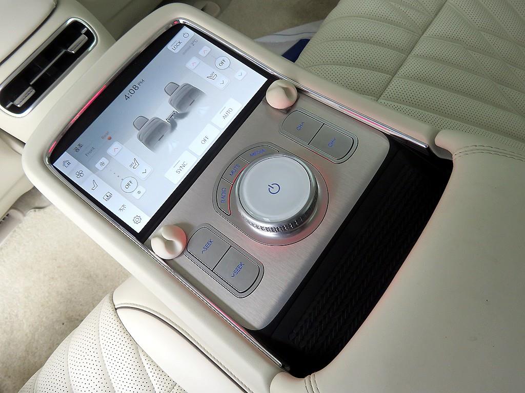 Genesis G90 3.5T GDI 2WD 10