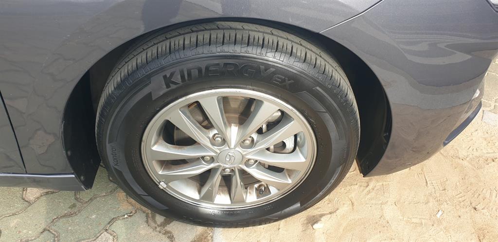 Hyundai Avante 1.6 Smart 9