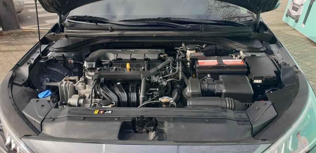 Hyundai Avante 1.6 Smart 7