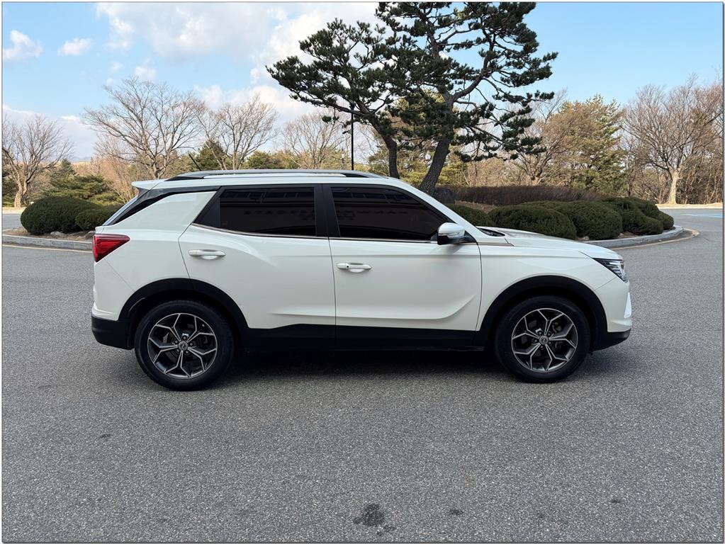 KG Mobility (Ssangyong) Korando 2WD Diesel 1.6 Delight Plus 5