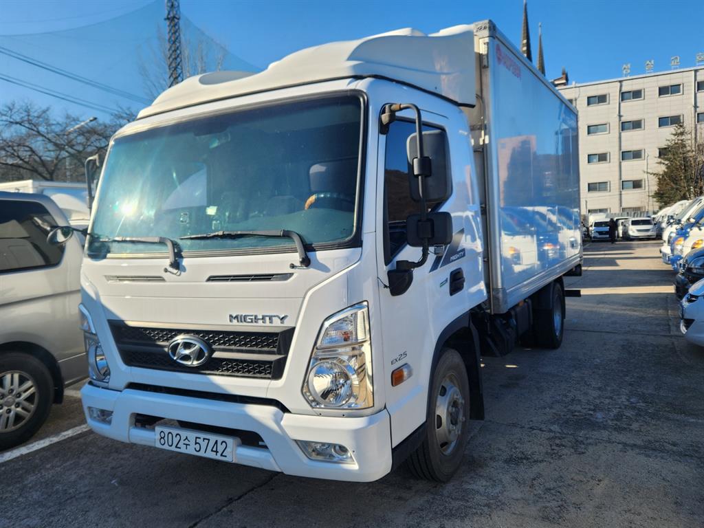 현대 올뉴마이티 2.5톤 냉동탑 - 중고 트럭 매물 이미지