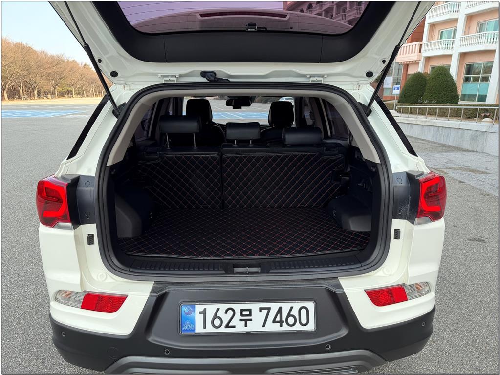 KG Mobility (Ssangyong) Korando 2WD Diesel 1.6 Delight Plus 10