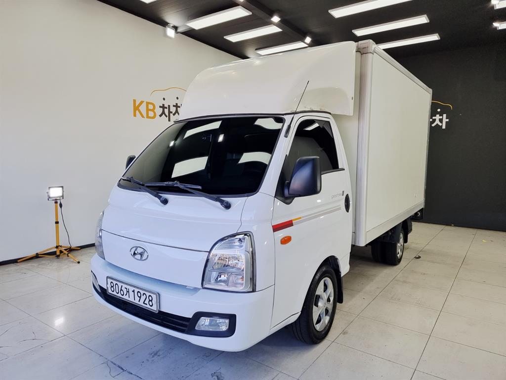 Hyundai Porter Standard Cab/ Long Wheelbase CRDi Smart