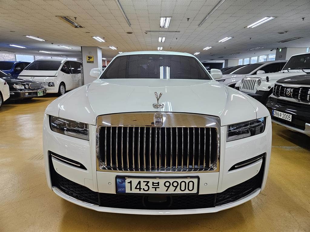 Rolls Royce Ghost 6.6 V12