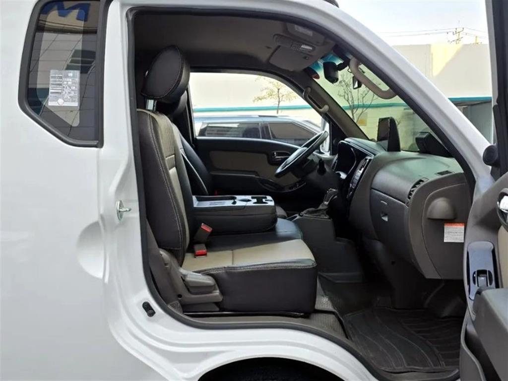 Hyundai Porter 1.0 Ton/ Super Cab/ Long Wheelbase 10