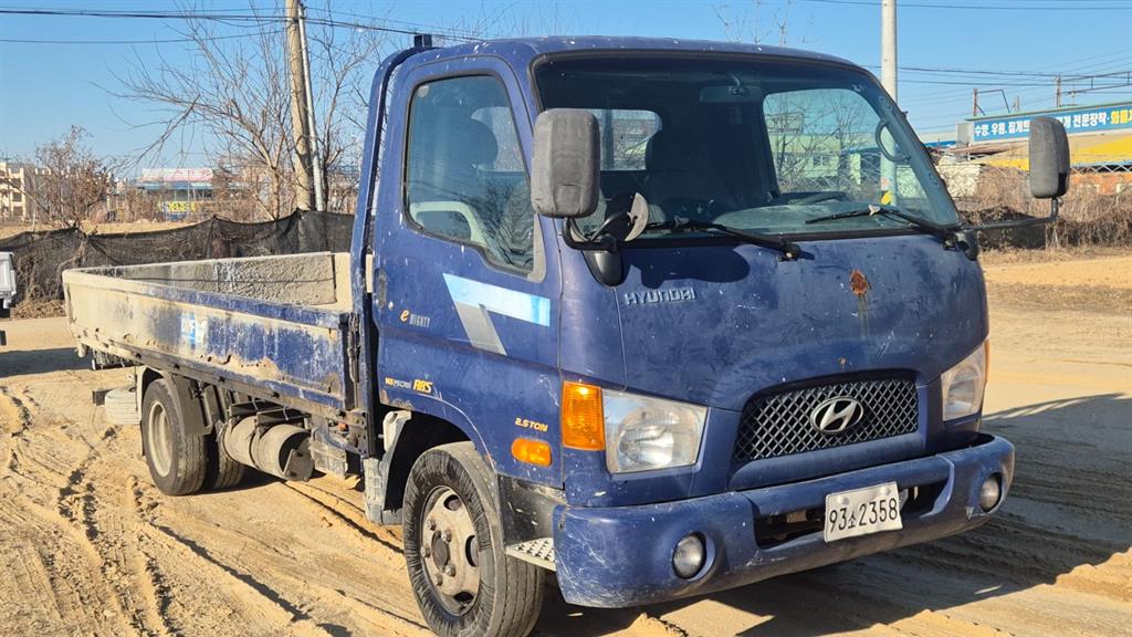 현대 이마이티 2.5톤 카고 일반캡 - 중고 트럭 매물 이미지